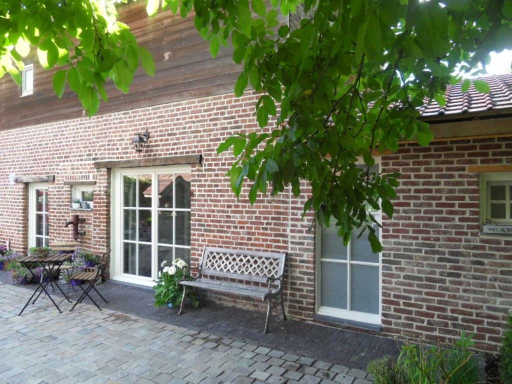 B&B 'Het Logiement Sint-Maria-Lierde Exterior photo
