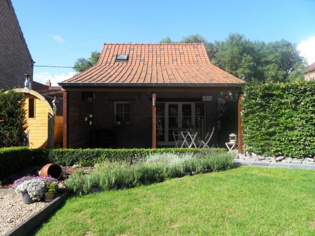 B&B 'Het Logiement Sint-Maria-Lierde Exterior photo